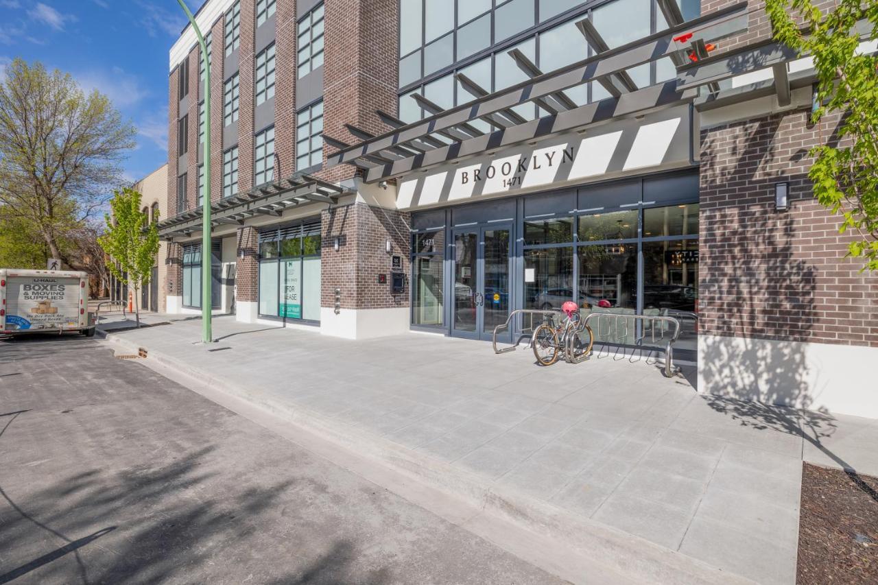 Brand New Luxury Downtown Near The Beach #13 Kelowna Exterior photo