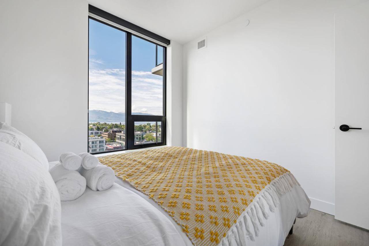 Brand New Luxury Downtown Near The Beach #13 Kelowna Exterior photo